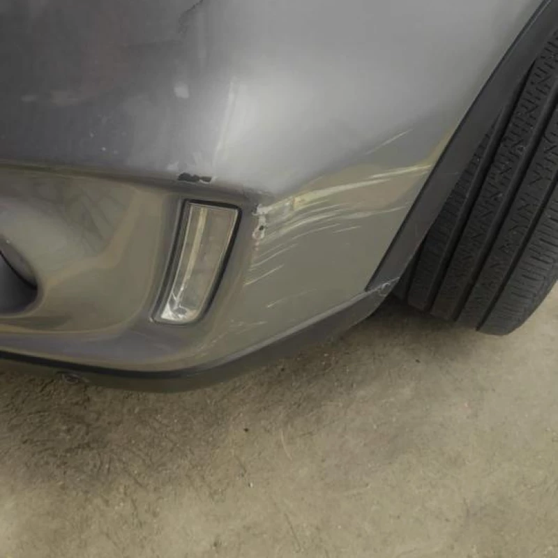 Pintura de para-choques e retoques de carros Curitiba Santa Quitéria 