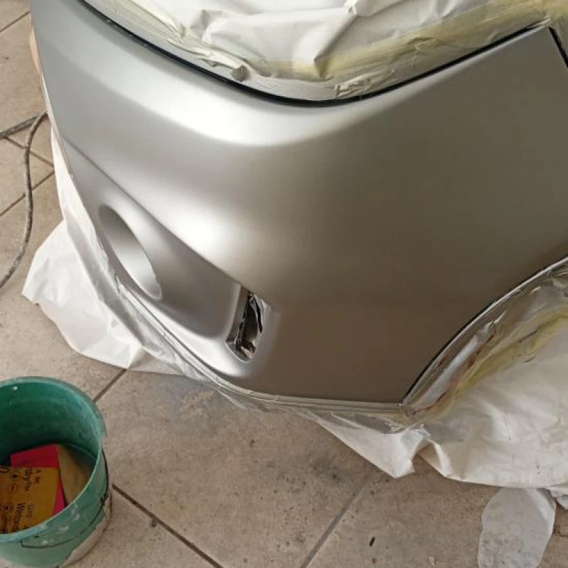 Pintura de para-choques e retoques de carros Curitiba Santa Quitéria 
